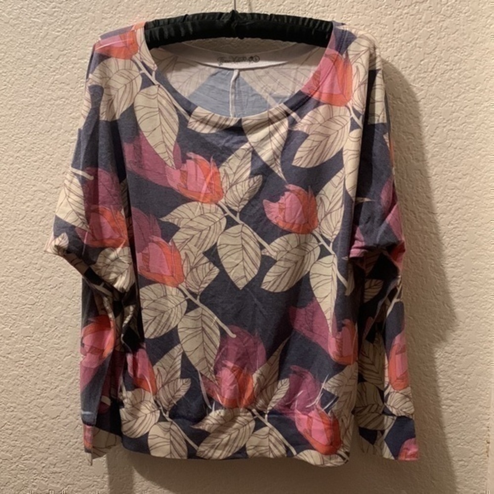 Time Machine floral top - Picture 4 of 8
